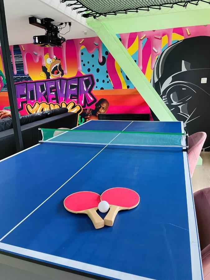Capsule Forever Young - Jacuzzi - Sauna - Billard - Arcade De Jeux - Netflix & Home Cinema - Ping Pong Hastiere-par-dela Eksteriør bilde