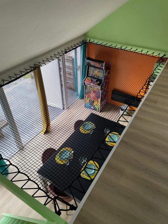 Capsule Forever Young - Jacuzzi - Sauna - Billard - Arcade De Jeux - Netflix & Home Cinema - Ping Pong Hastiere-par-dela Eksteriør bilde